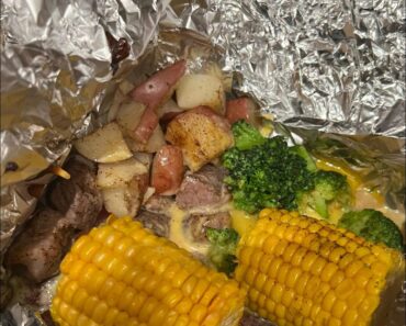 Quick & Easy Foil-Pack Beef and Veggie Bake